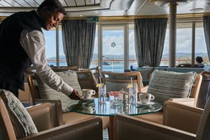 Silversea - Silver Wind - The Panorama Lounge 2.jpg